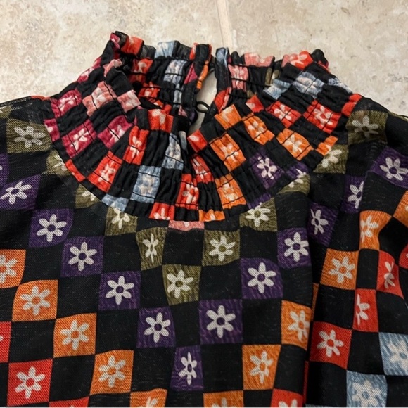 NWT Farm Rio Top Long Sleeves Blouse in Size XS - Picture 8 of 9